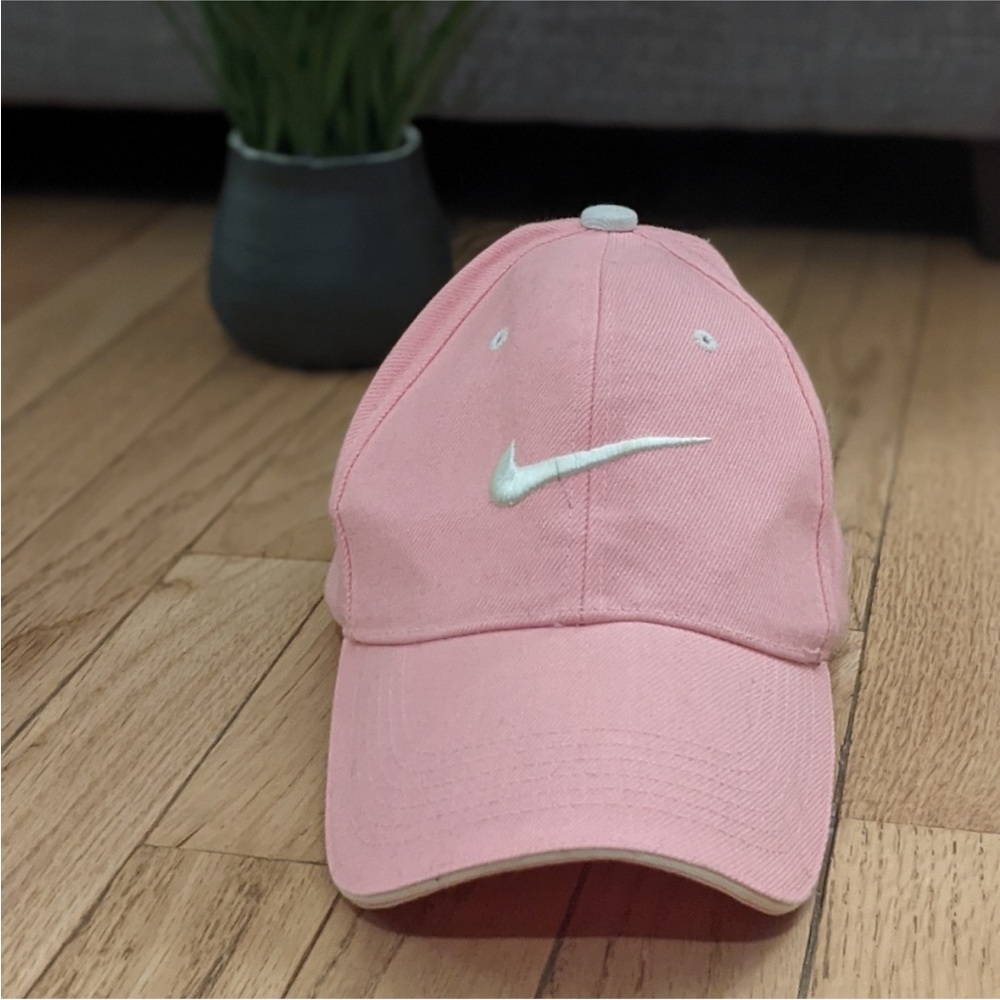Women’s NIKE Pink Baseball Cap